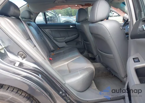 2005 Honda Accord 2.4 Ex from USA, damaged, VIN 1HGCM568X5A077344